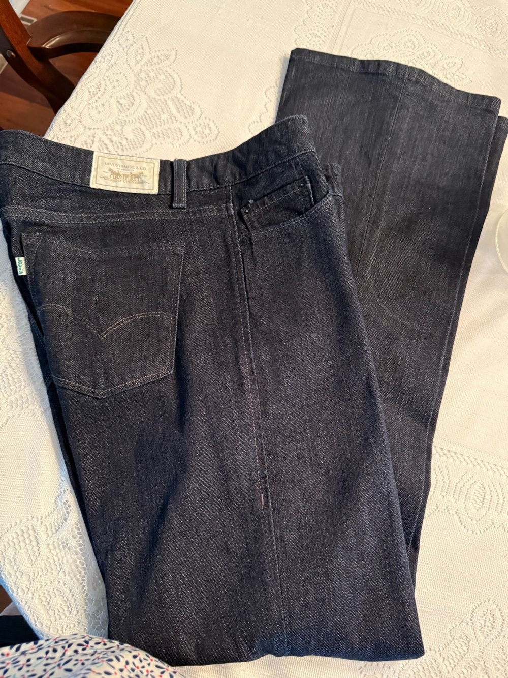Levi’s Mid Rise Boot Cut Jeans